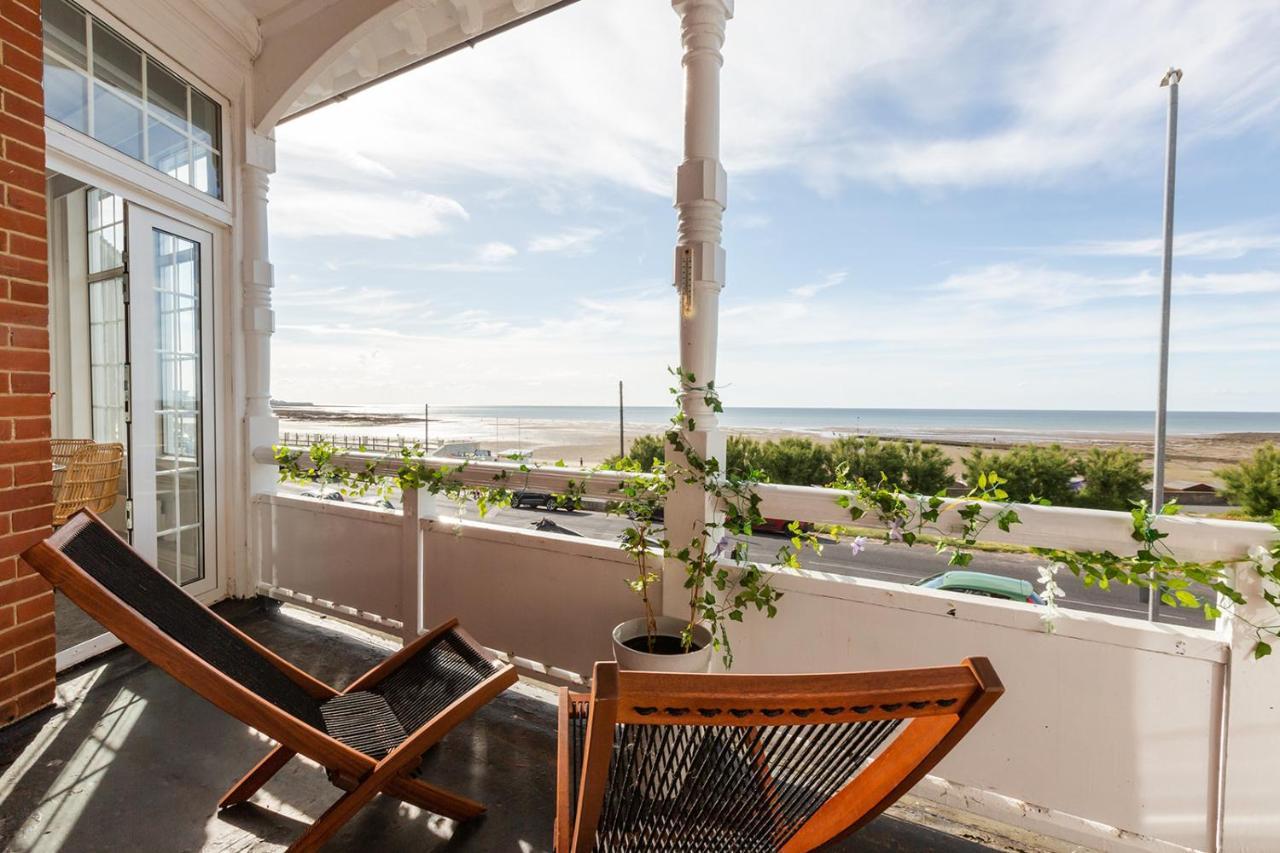 A View Of The Bay- Panoramic Sea Views- Sleeps 4 Apartment Westgate-on-Sea Exterior photo